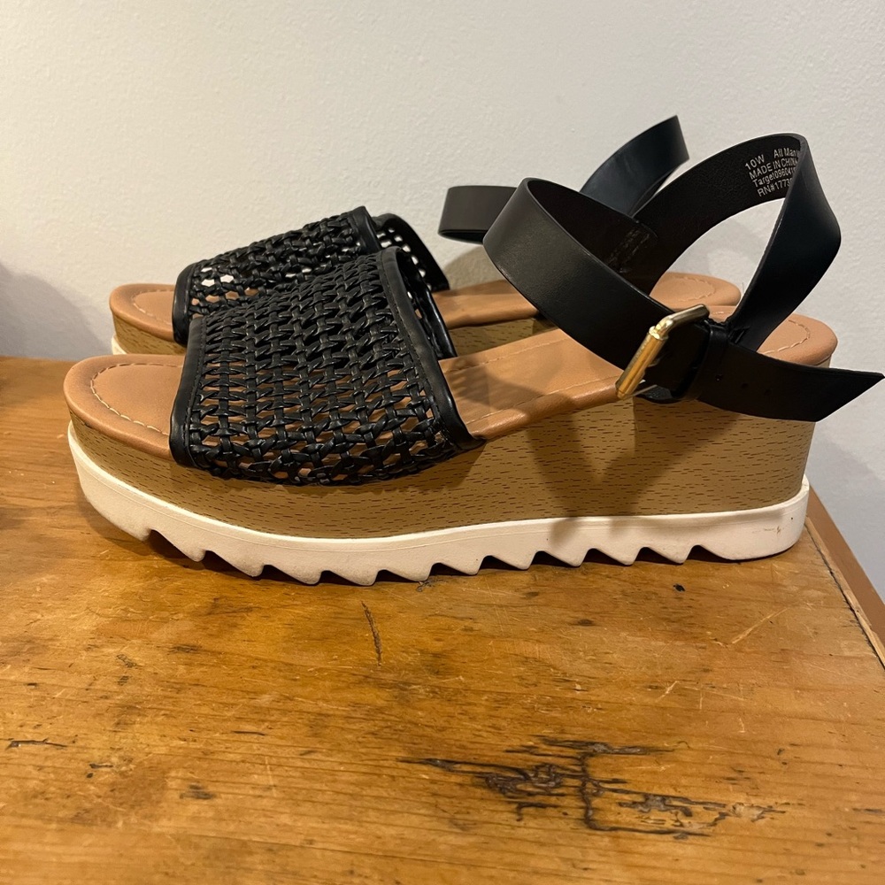 Universal Thread Alba Black Woven Platform Sandal 10M